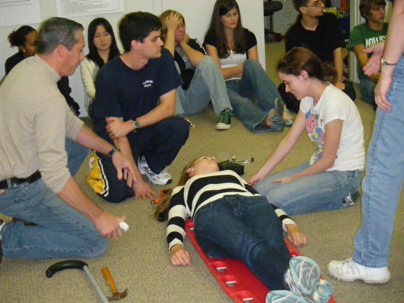 2008_fall_emt_class/images_large/2008_0503julytosept20080177.jpg