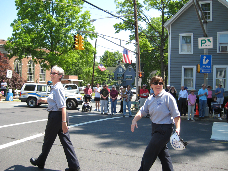 2008_memorial_day/images_large/2008-5-26_20_Julie_Aberger_Cindy_Orlandi.jpg
