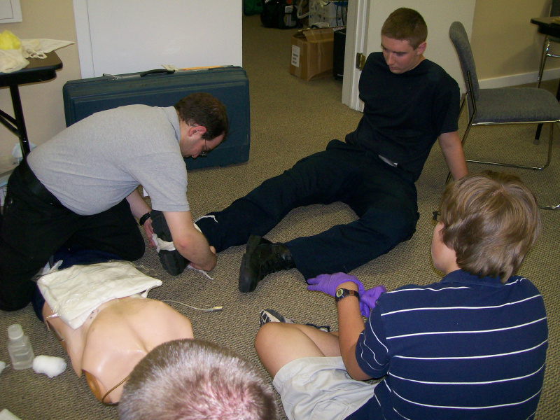 2009_7_emtclass/images_large/100_1375.jpg