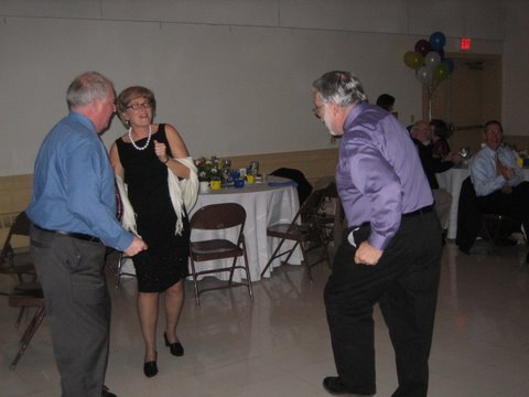 2009_party/images_large/2009_party_47.jpg