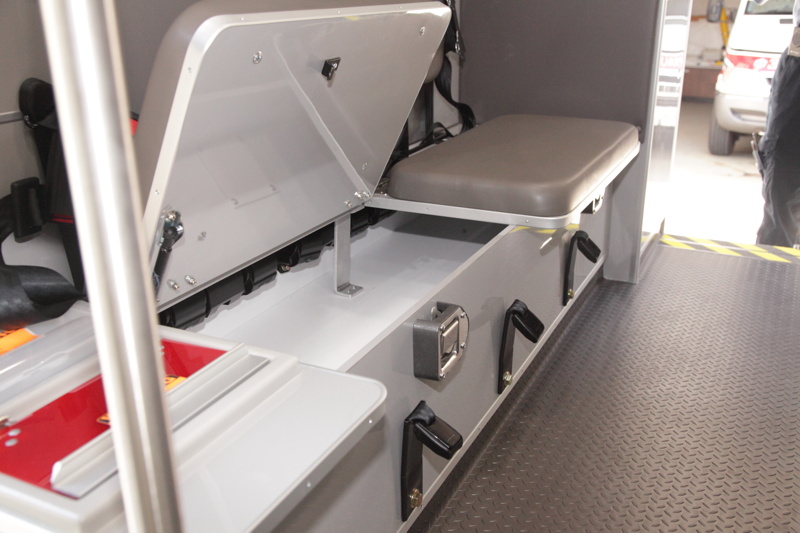 2014_ambulance/images_large/2014-05-30_AEV_10.jpg