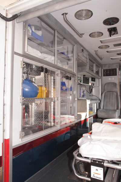2014_ambulance/images_large/2014-06-02_horton_to_remount-8.jpg