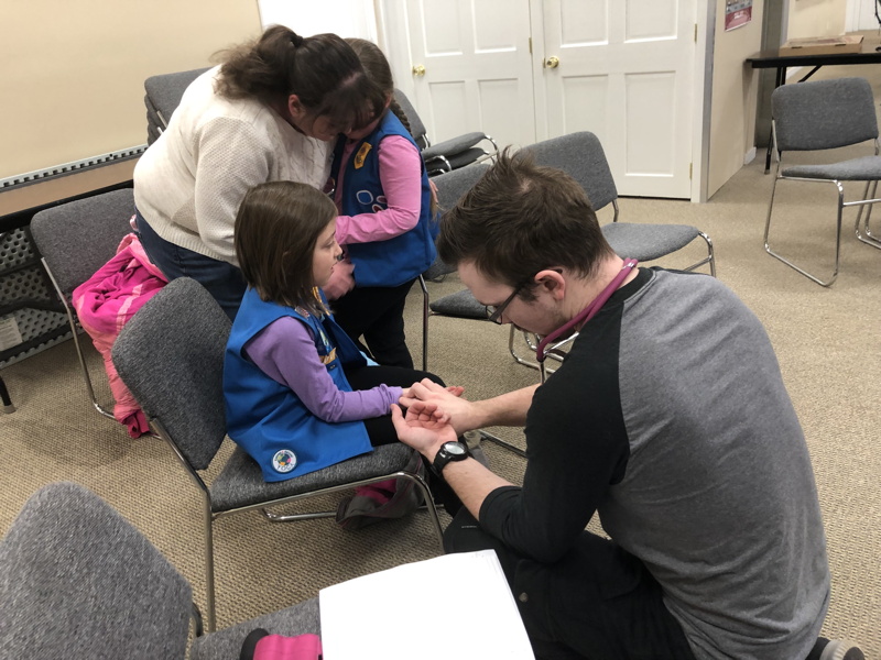 Click on image to return to catalog 2019_winter_EMT/images_large/2019-3-23_emt_class_9.jpg