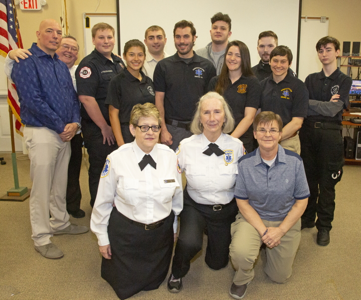Click on image to return to catalog 2019_winter_EMT/images_large/2019-3-30_emt_class_5.jpg