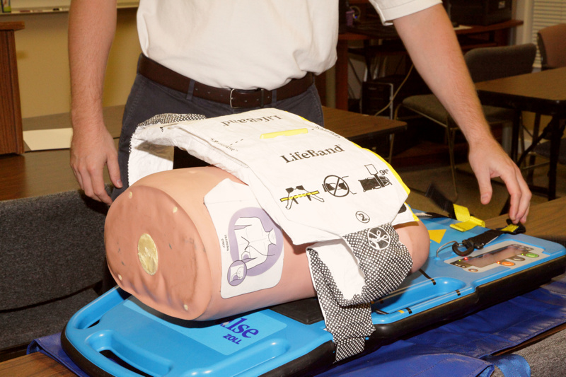 Zoll/images_large/2012_10_8_zoll_autopulse_cpr_5.jpg