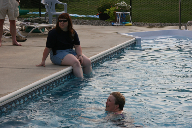 historic_photos/images_large/2005-7-12_picnic_4_Varrasse_Burd_in_pool.jpg