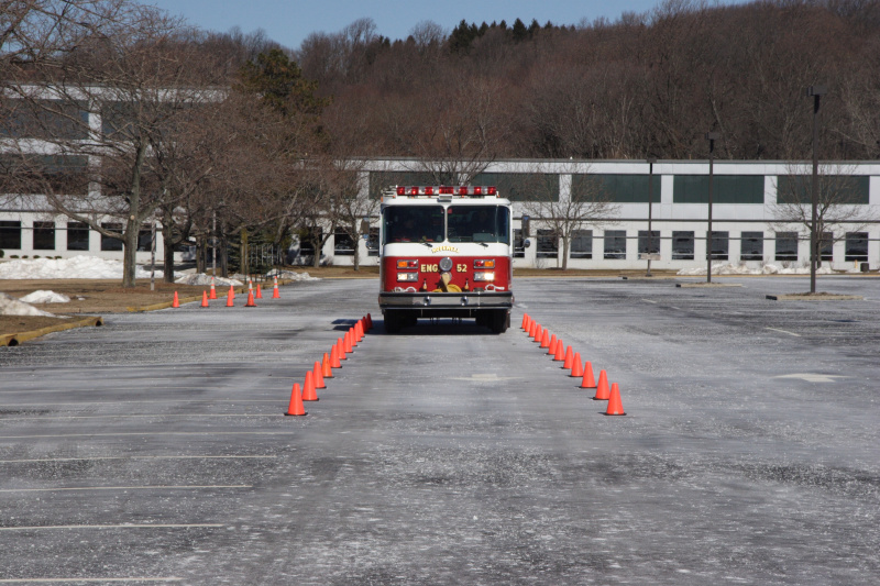 historic_photos/images_large/2006-2-5_driver_training_1_course_layout_Hopewell_engine.jpg