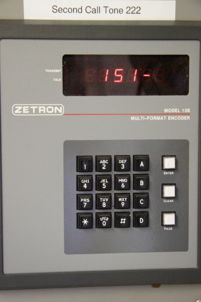 historic_photos/images_large/2007-10_12_Zetron_15B_encoder.jpg