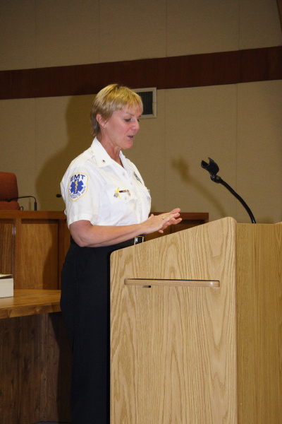 historic_photos/images_large/2007-11-17_EMT_class_10_Allie_Freeman.jpg