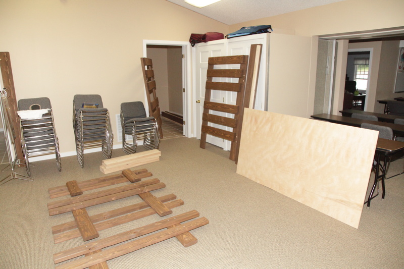 sleeping_quarters_construction/images_large/2013-09-05-bunkbed-1.jpg